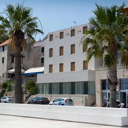 Apartment Toni Delux *