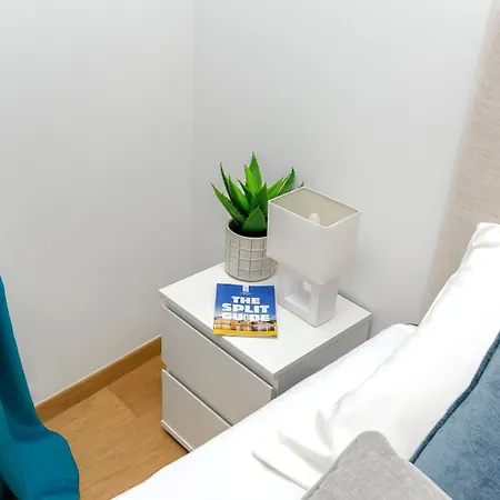 Apartament Toni Delux *