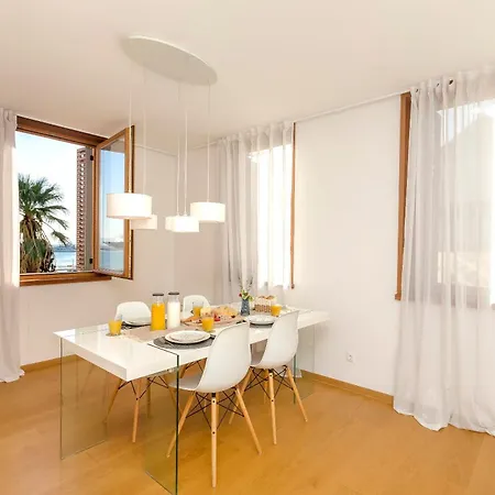 Apartament Toni Delux