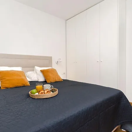 Apartment Toni Delux *